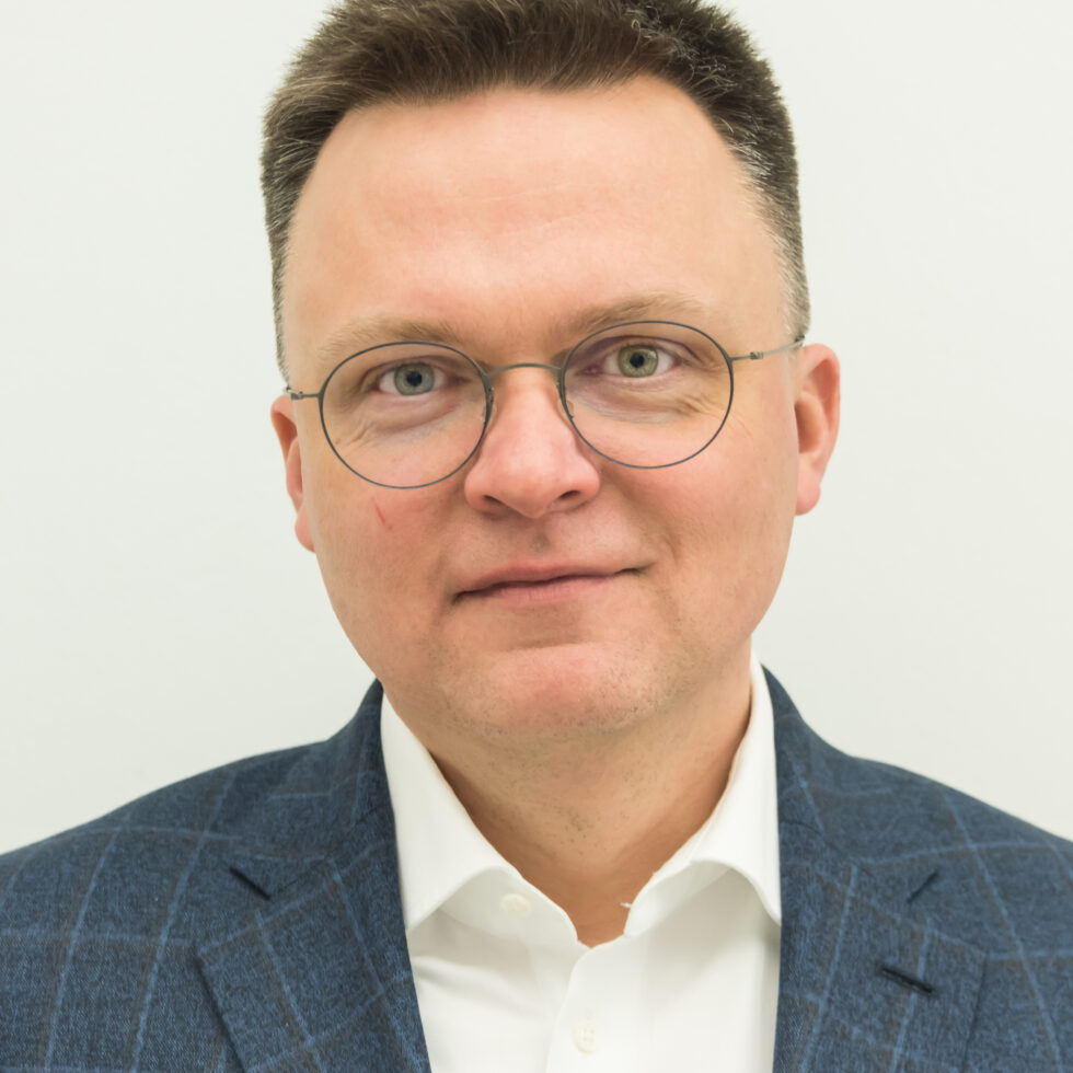alt="Zdjęcie profilowe kandydata Szymona Hołowni."